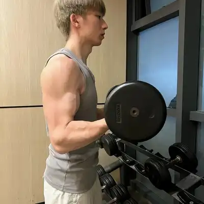 任成东